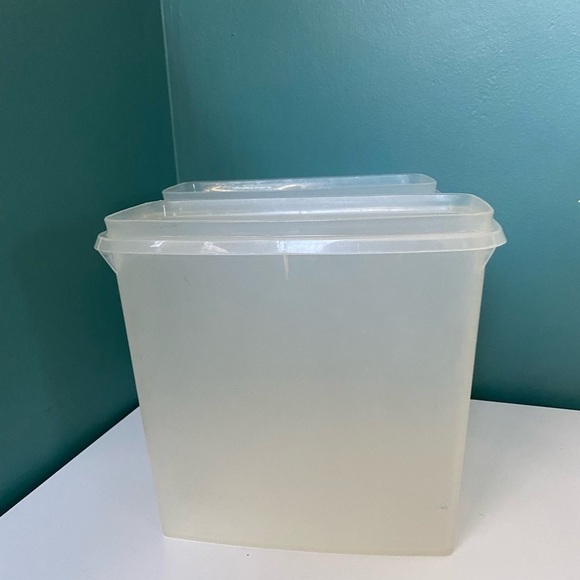 Vintage Tupperware Store-n-Pour, Cereal Keepers Container Lot Of 2 No Lids 469-6 - Picture 4 of 11